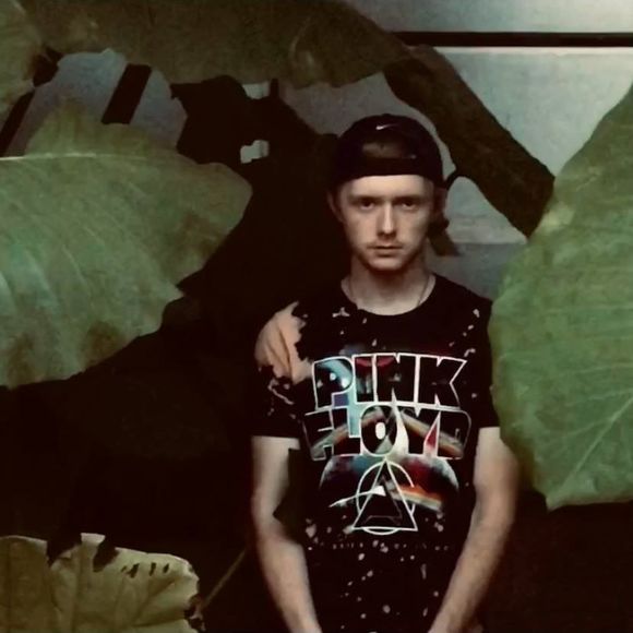 Meet your Posher, Austin - Picture 1 of 1